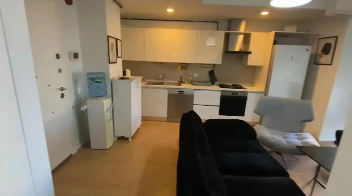 Hip Istanbul Apartment